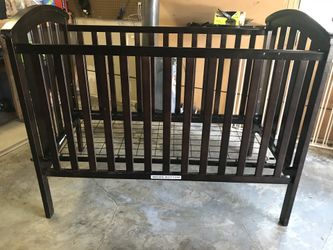 Baby crib
