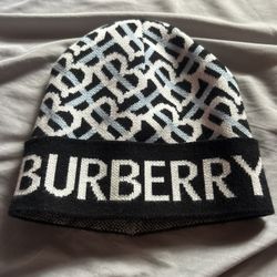 Burberry Beanie (designer)