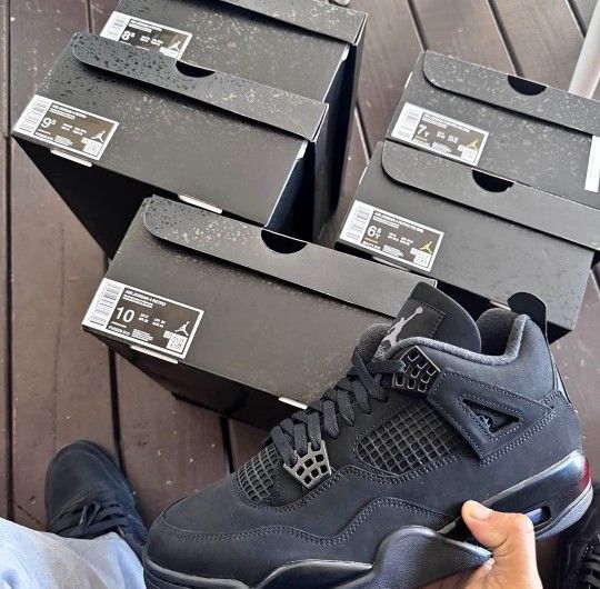 Air Jordan's Black Cats Retro 4s