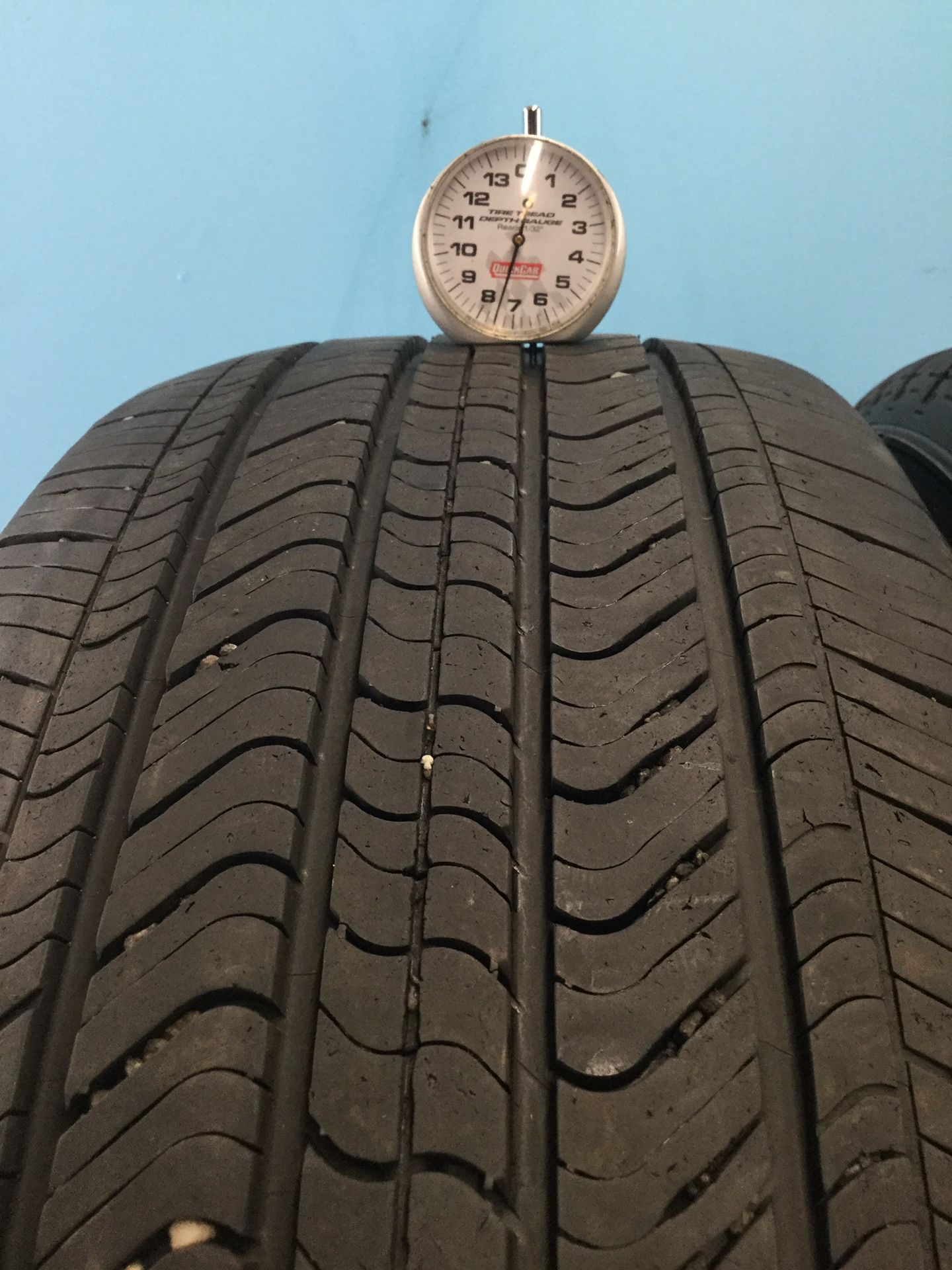 215/55/17 SET OF 2 USED TIRES P215/55R17 94V MICHELIN PRIMACY MXV4