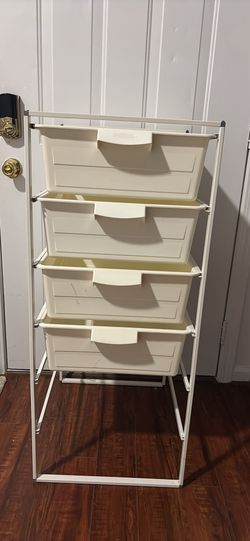 Storage bin
