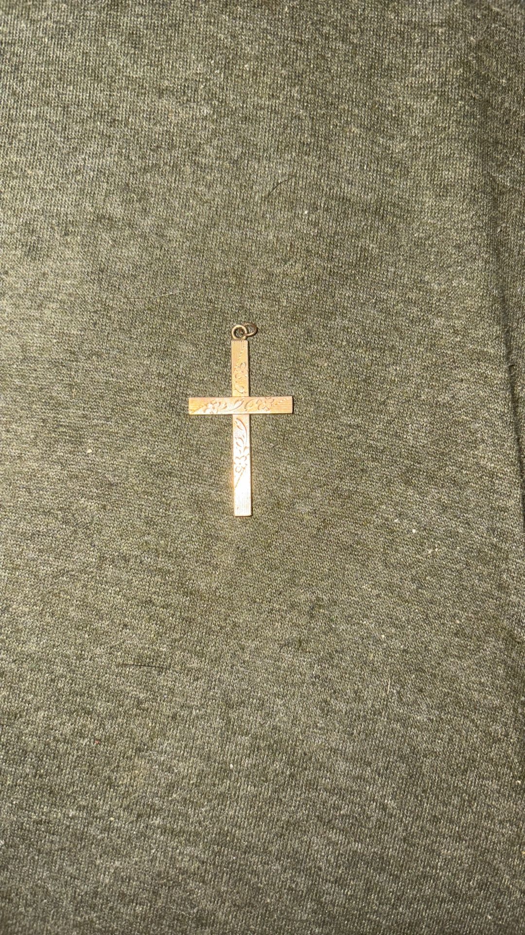 12k Crucifix Pendent
