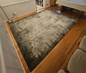 Calvin Klein 7’10” x 9’10” Modern Area Rug - Charcoal/Gray - Great Condition