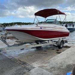 2015 Hurricane Sundeck 187