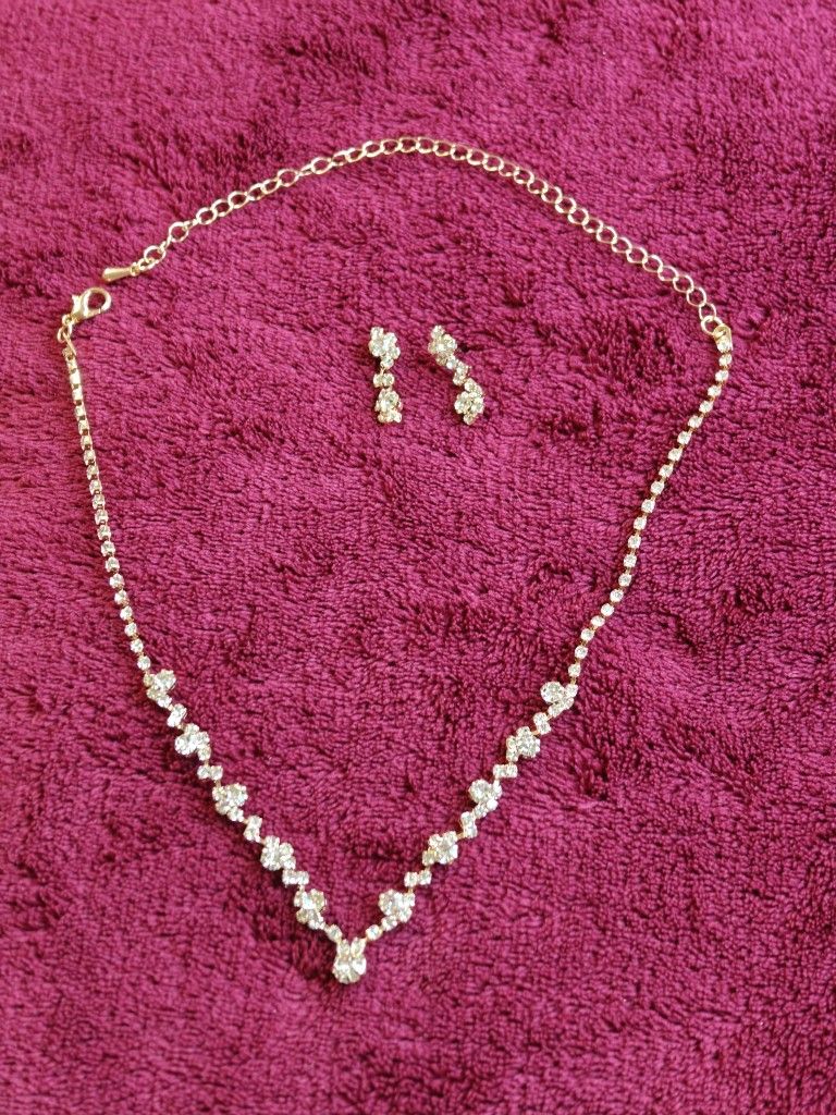 Golden Base Neck Piece