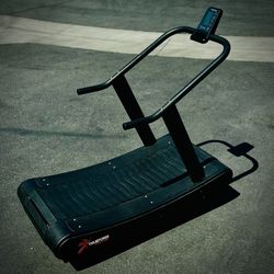 Trueform Trainer Treadmill Curved For Cardio