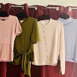 111 Items Ladies women's Clothing Size Small