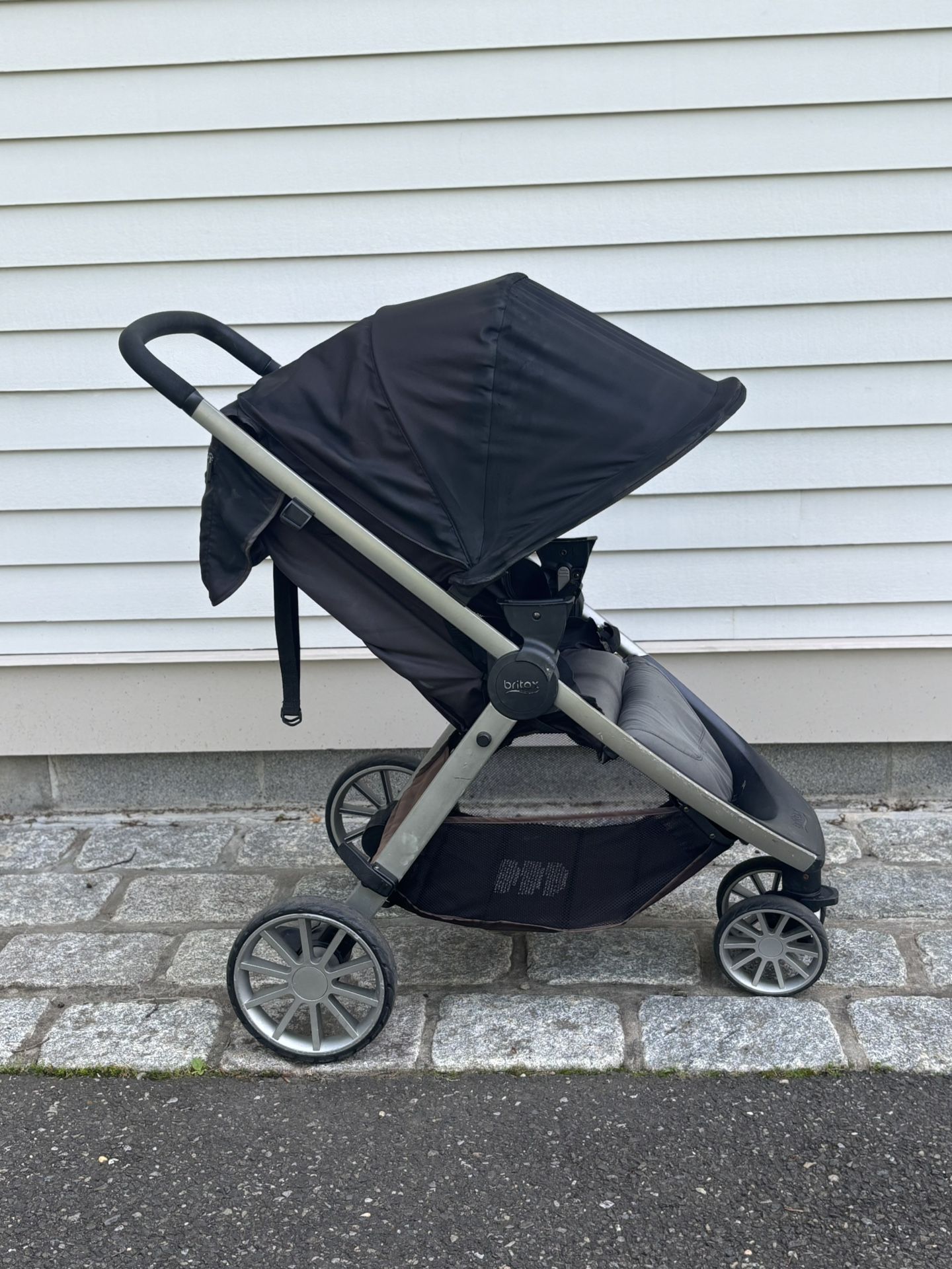 Britax B-Lively Stroller - Raven