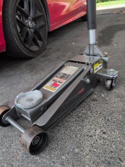 3 ton floor jack 150$ OBO