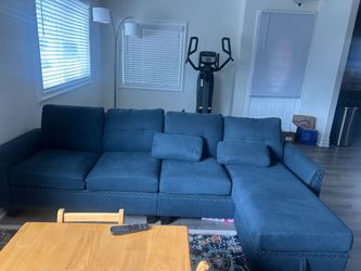Great Condition cloth Blue Couch $160