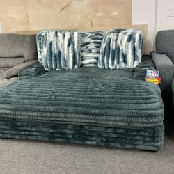 💥HUGE SALE NOW FURNITURE ‼️ COMFY AND TRENDY LOUNGER 50% OFF 🤩🥳