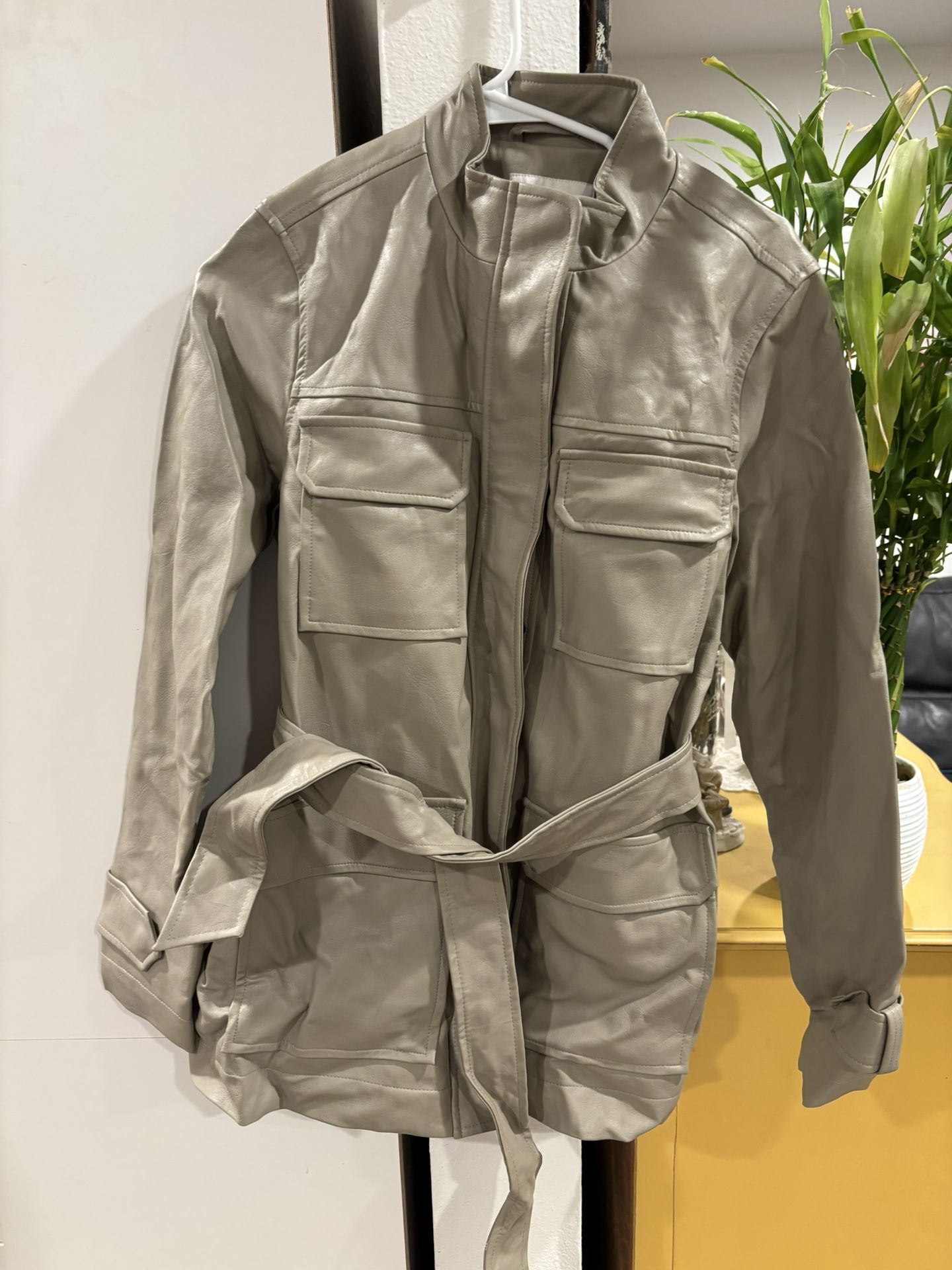 Women’s Size Small Leather Jacket