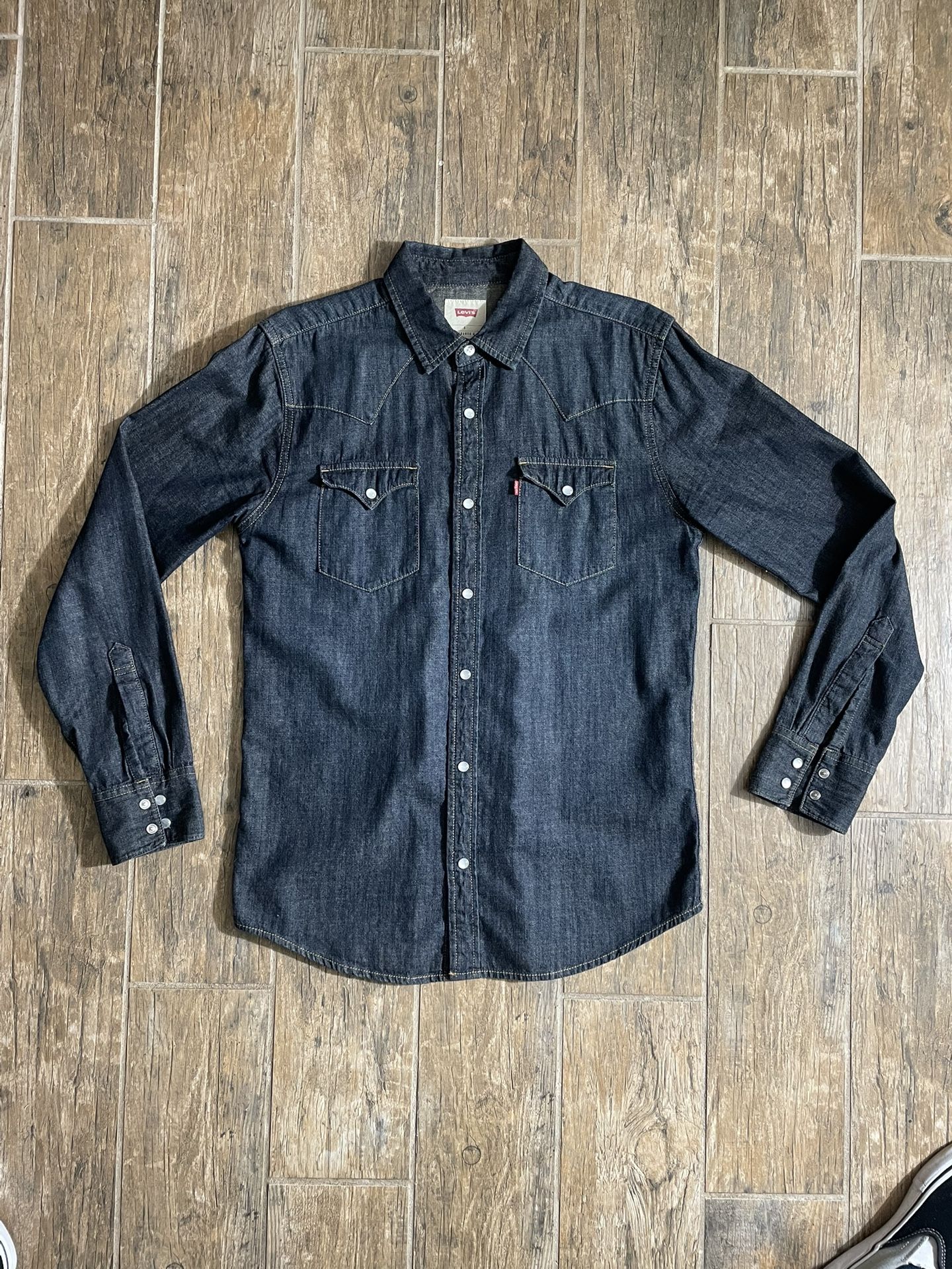 Levi’s denim button up