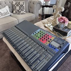 Soundcraft Si Expression 3 Digital Mixer – Excellent Condition