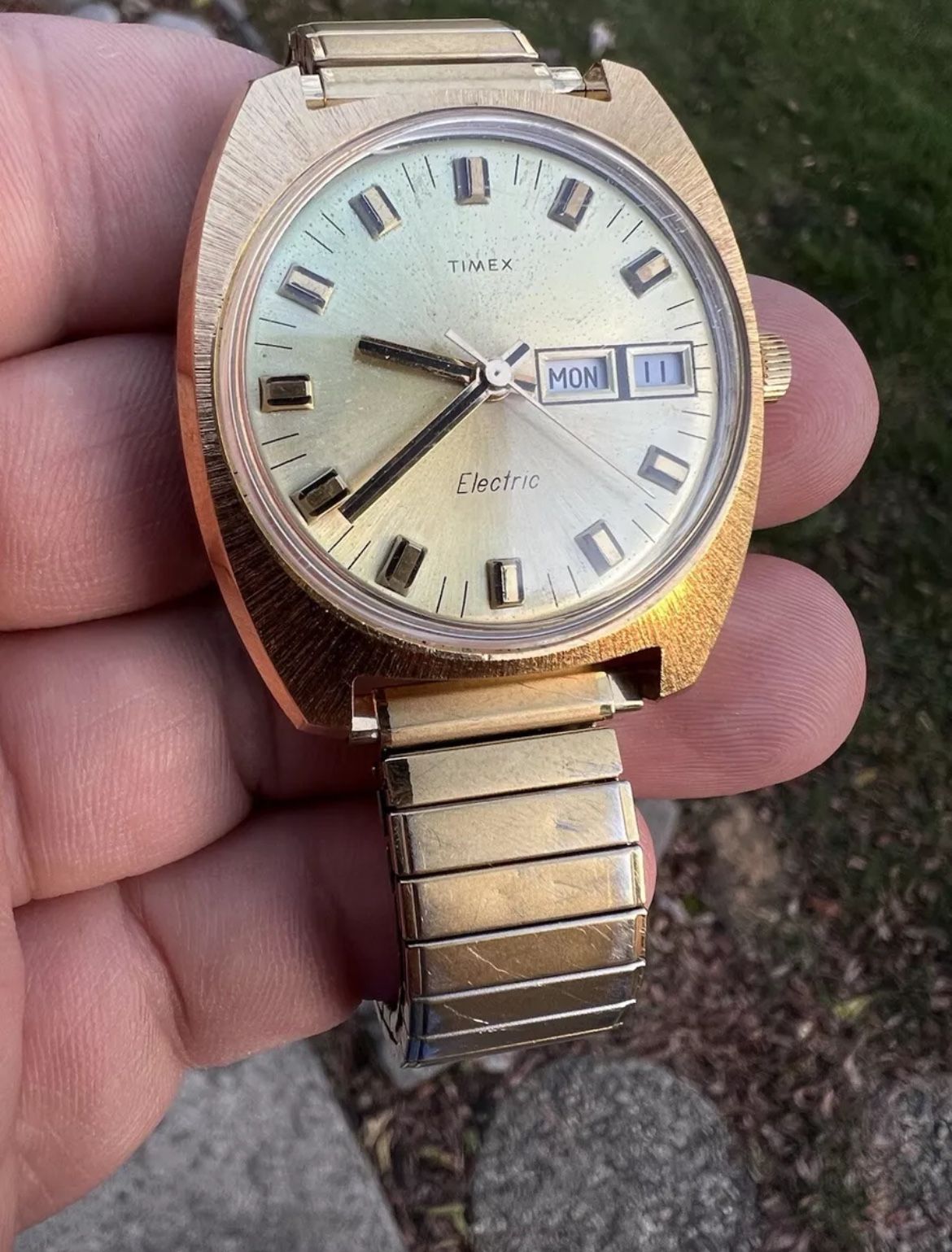 Vintage Timex Cushion Case Goldtone Electric Mens Day/Date Watch. With Bracelet