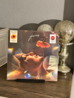 Kate Hudson - Glorious Exclusive Orange Marbled Vinyl Record + Poster