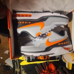 NIKE Air Max LTD 3 New!  Size 9.5