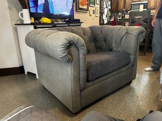 Oversized chair