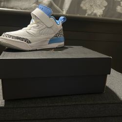 Jordan SPIKE LOW (PS)