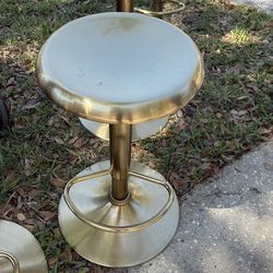 4 Gold barstools