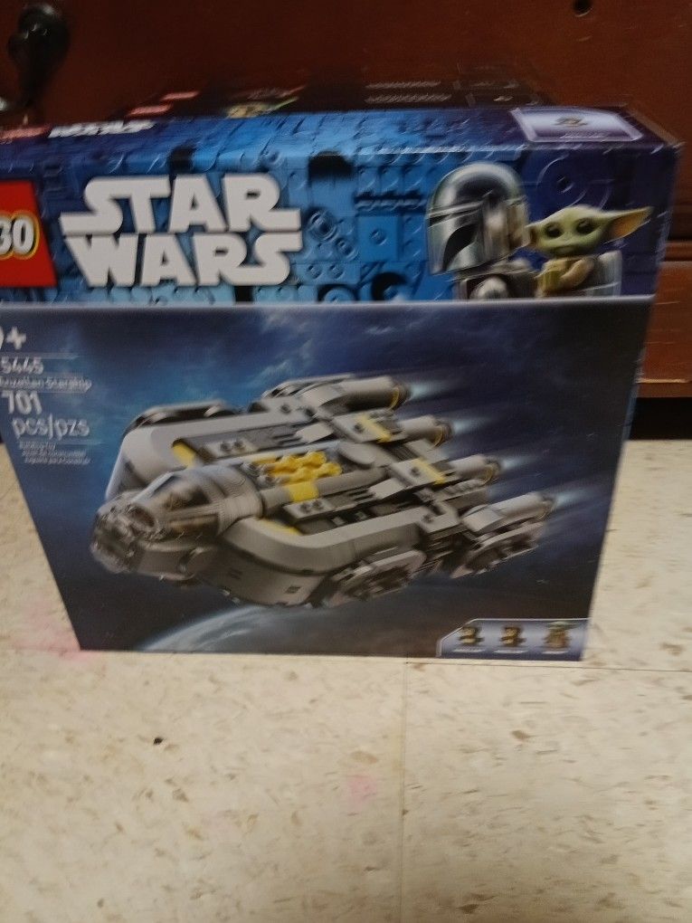 Star Wars Anzellan Starship Lego Set