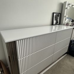 Queen Bedroom Set 