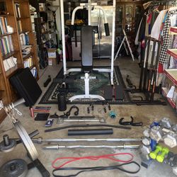 COMPLETE HOME GYM – 570lbs Weights, Rack, Pulleys, Dumbbells