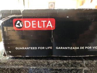 Delta Bathroom Faucet: Lahara