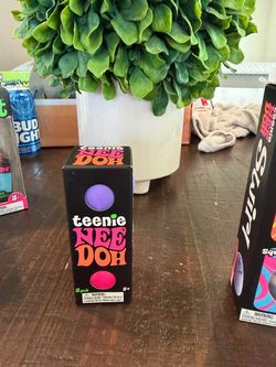 Teenie NeeDoh groovy glob