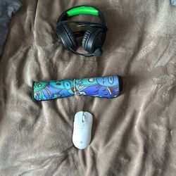 Loreran wireless gaming mouse, xl mouse pad, Binune wired gaming headphones bundle