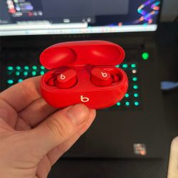 Beats Studio Buds