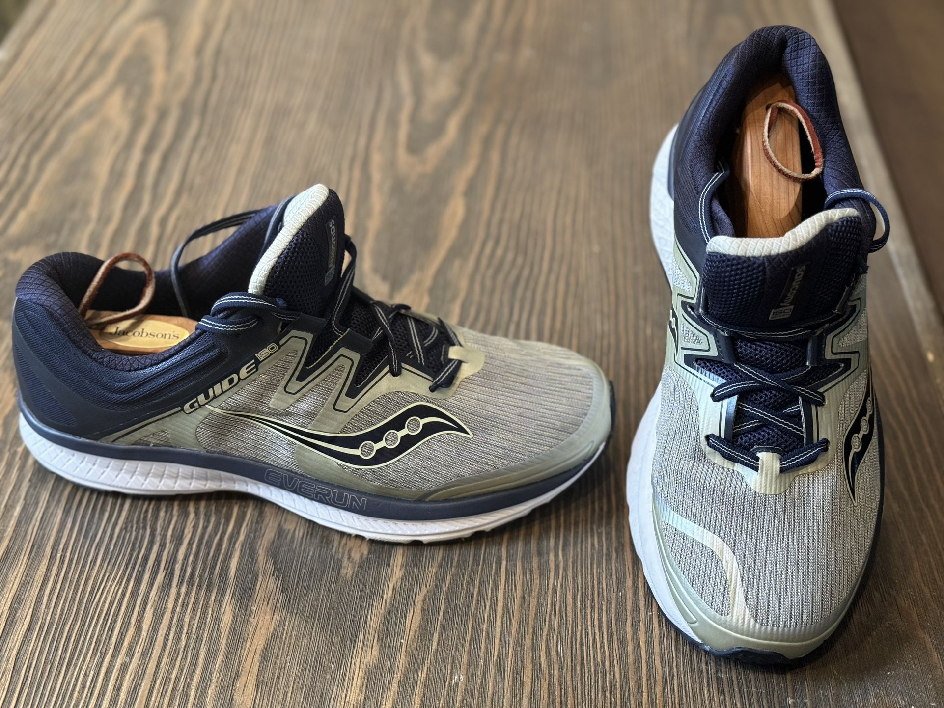 Saucony Guide Iso Men's 10W.Running Shoes Grey / Navy Blue