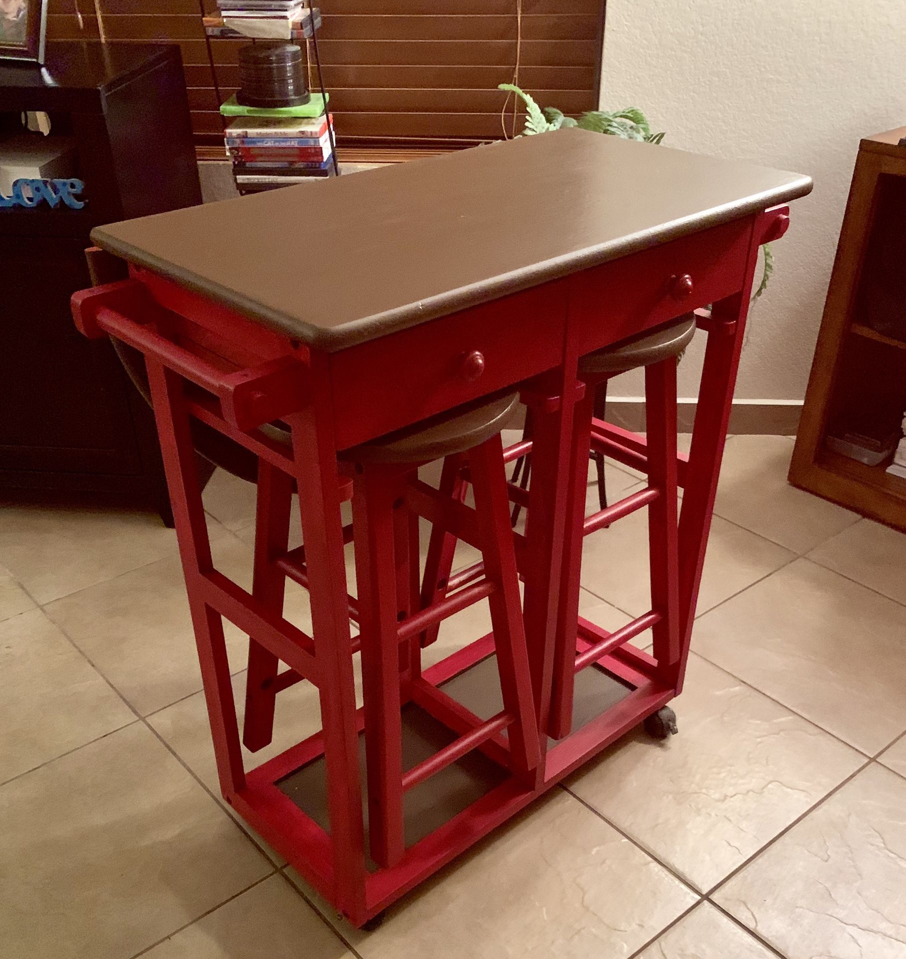 3 Piece Kitchen Island/Breakfast Bar with 2 barstools & 2 drawers on wheels & extending table