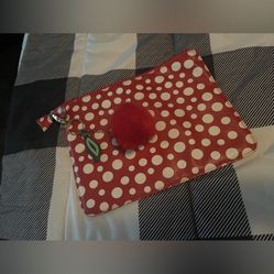 POLKA DOT CLUTCH 