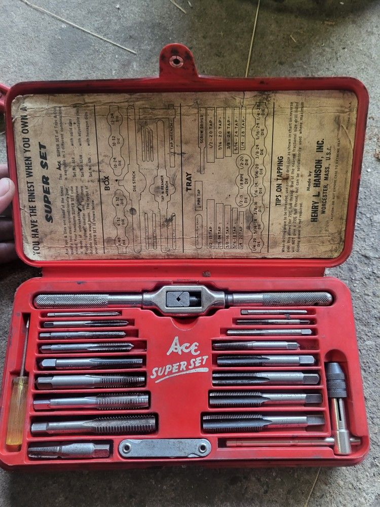 Ace Vintage Tap And Die Set