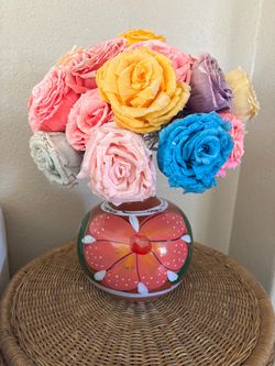 Jaro con flores de papel $25