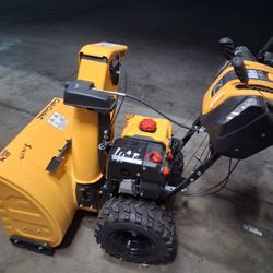 Cub Cadet 2X 28in Snow Blower 272cc 2 Stage OHV 