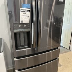 Frigidaire Gallery Black Stainless Steel Counterdepth