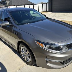 2018 KIA Optima