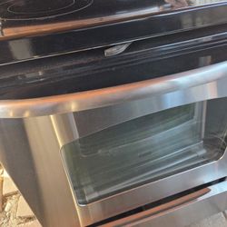 GE Electric Stove 