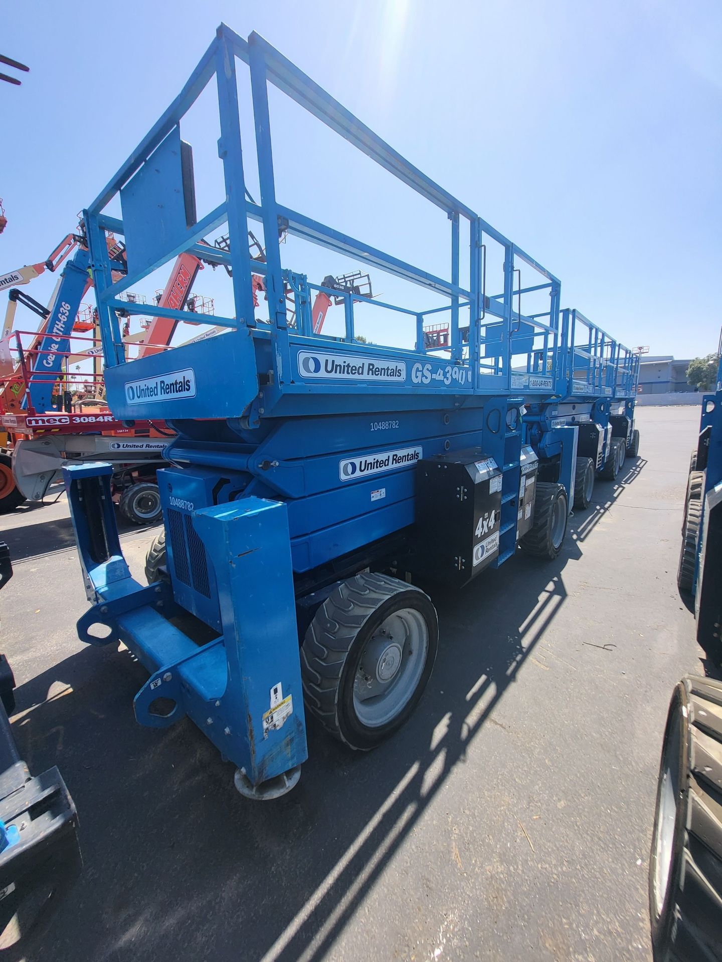 2016 Genie Duel Fuel 43\' Scissor Lift GS-4390 RT