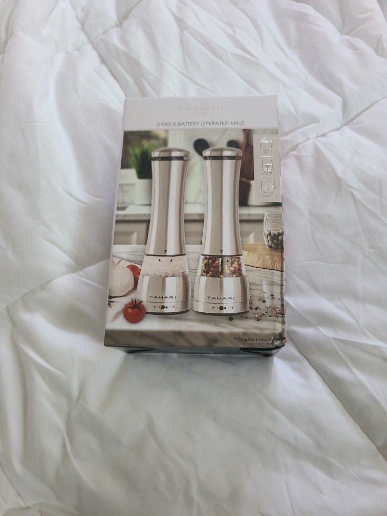 2- Piece Battery operated mills 