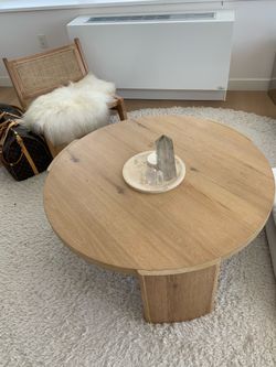 42” Round Oak Coffee Table