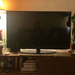 Samsung 36 Inch TV