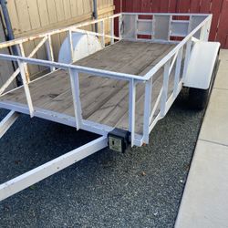 Traila Con Placas En Buenas Conditions 