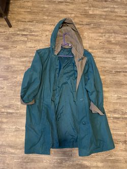 Womens Raincoat  Size Large 