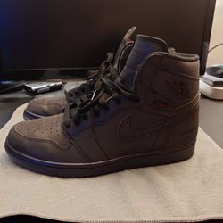 Jordan 1 Retro High
Zoom Fearless Size 11 Men's
