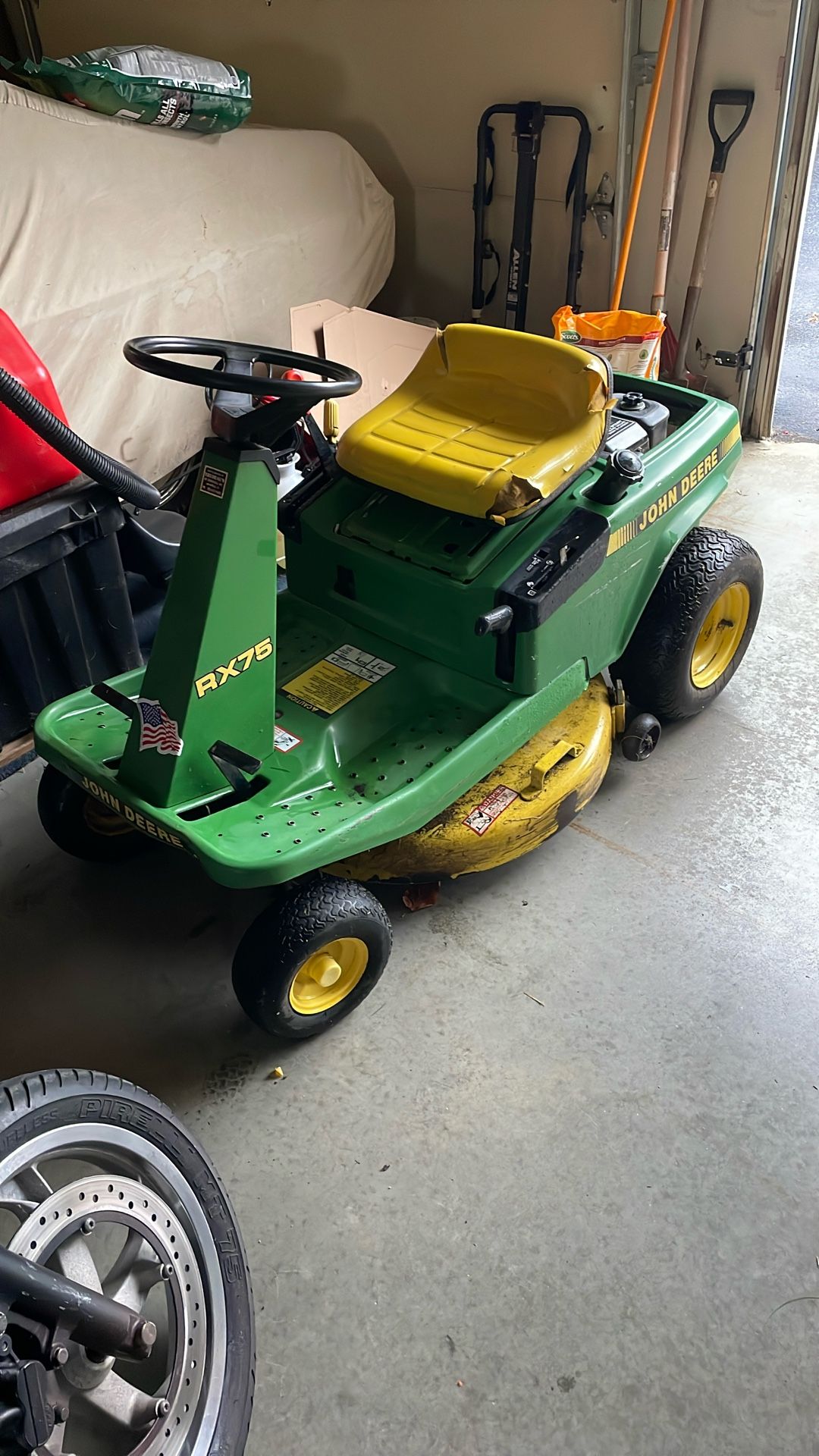 John Deere- RX75