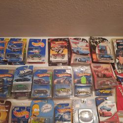 Hot Wheels Collection OF ALMOST 4000 ,LOTS OF COMPLETED SETS ,SOME NOT ,LOTS OF EXTRAS CARS, SOME RED LINE,SOME Treasure Hunt Sets.  .