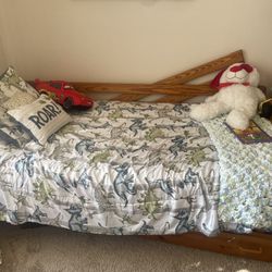 Twin Bed / Toddler Bed